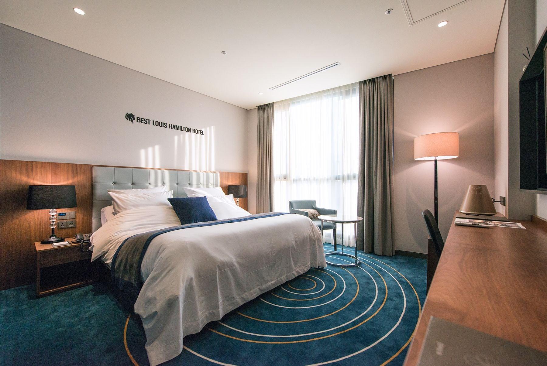 Best Louis Hamilton Hotel Чханвон Екстер'єр фото