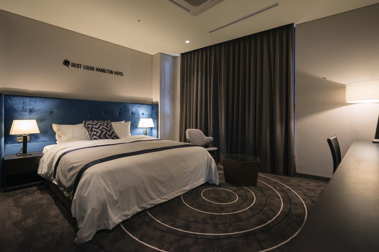 Best Louis Hamilton Hotel Чханвон Екстер'єр фото