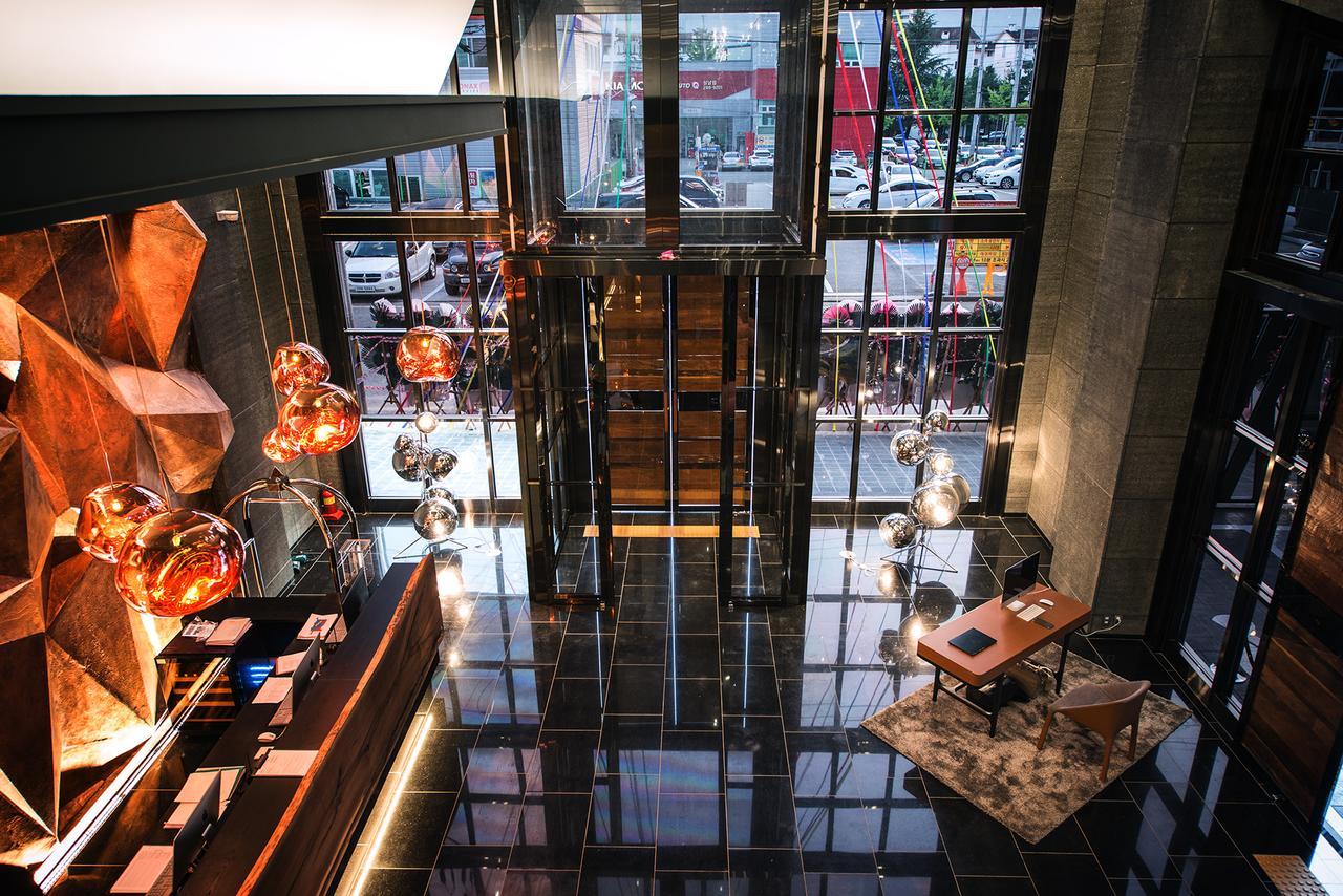 Best Louis Hamilton Hotel Чханвон Екстер'єр фото