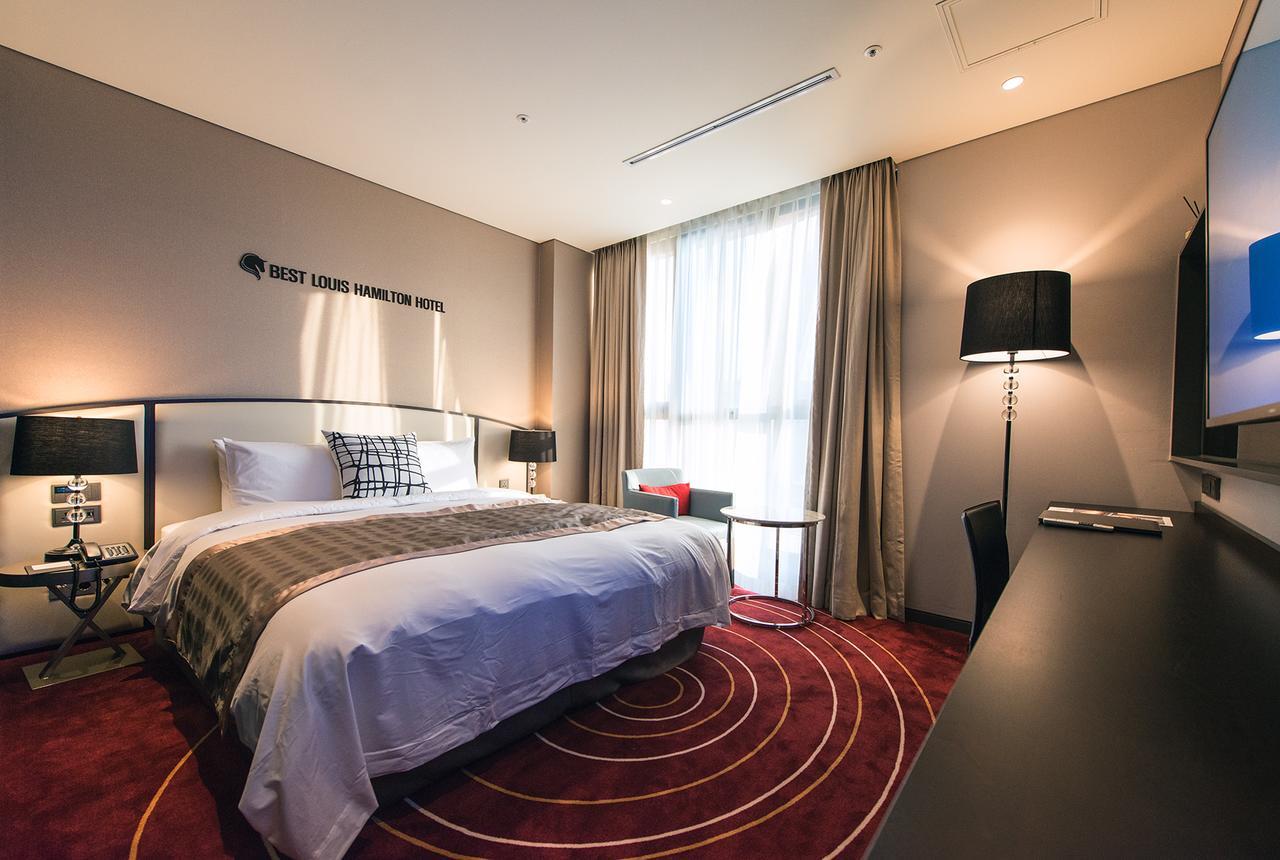 Best Louis Hamilton Hotel Чханвон Екстер'єр фото