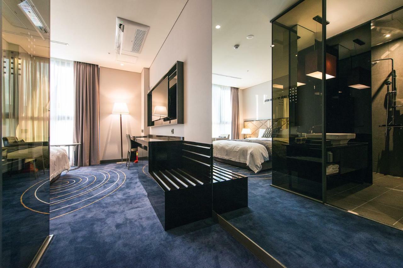 Best Louis Hamilton Hotel Чханвон Екстер'єр фото